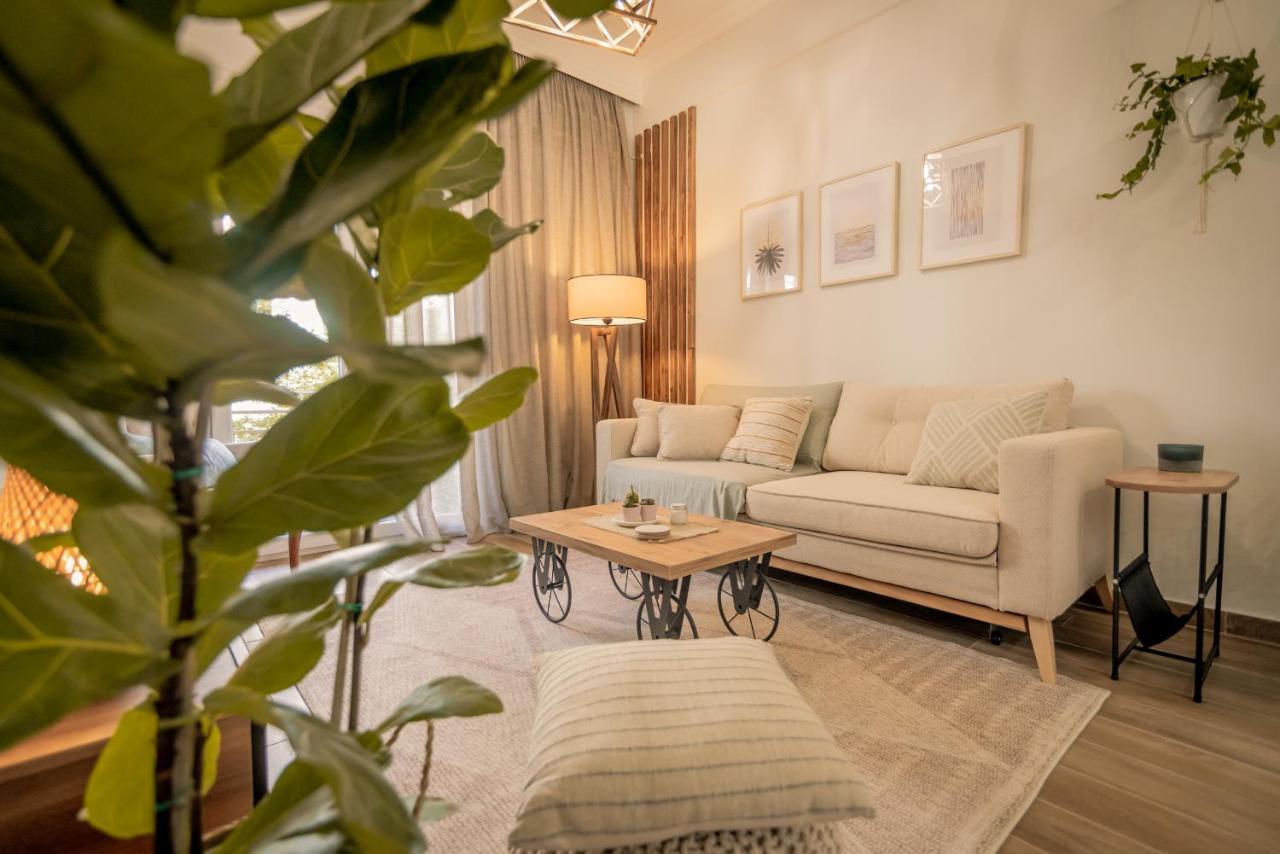 Aphrodite'S Apartment On Agia Sofia Midas Home Thessaloniki Exterior photo